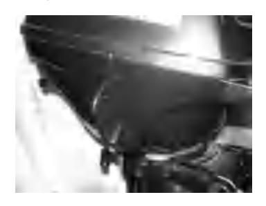 Ustaw dźwignię zmiany biegów w położeniu neutralnym