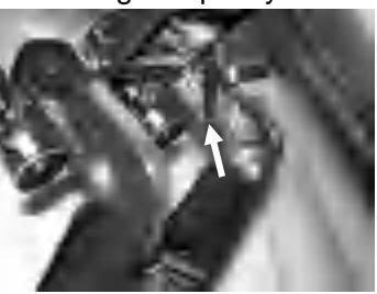 Odchylanie silnika w górę z dźwignią podparcia