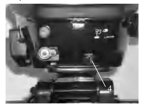 Szczegół zespołu wbudowanego zbiornika paliwa