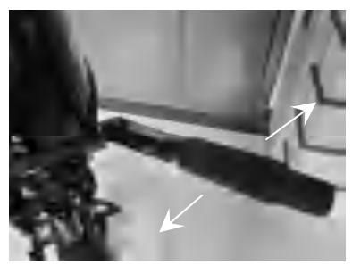 Ovládanie smeru kormidlovou pákou vľavo a vpravo