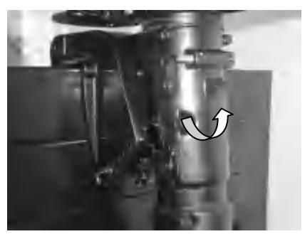 Uvoľnenie nastavenia trenia riadenia proti smeru hodinových ručičiek