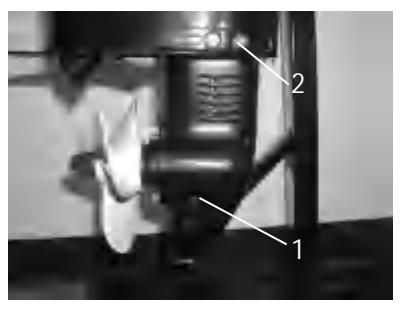 Umiestnenie výpustnej a kontrolnej skrutky prevodového oleja