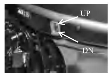 Prívesný motor v plne vyklopenej polohe