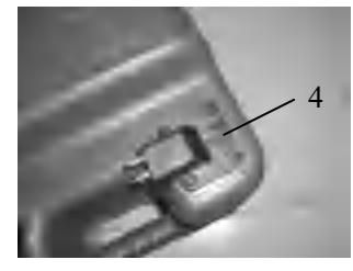 Zadný pohľad na prenosnú palivovú nádrž s ukazovateľom hladiny