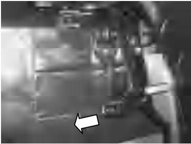 Wyjmowanie pręta trymu ze wspornika