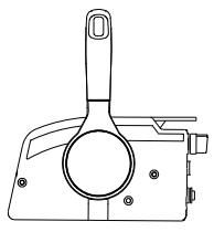 Dźwignia manetki na luzie przed odchyleniem FW