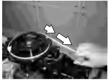 Linka awaryjna owinięta na kole zamachowym