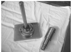 Underwater unit housing cover needle bearing installation tool