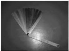 Space gauge for valve clearance measurement