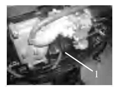 Oil filler cap and dipstick location