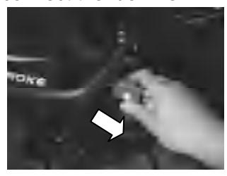 Disconnecting fuel line for remote control model