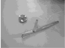 Flywheel gripper and puller for engine removal